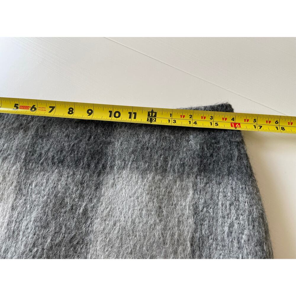 Talbots Skirt Wool Alpaca Blend Fuzzy Gray Plaid Pencil Sz 8 Preppy Academia - Picture 6 of 7